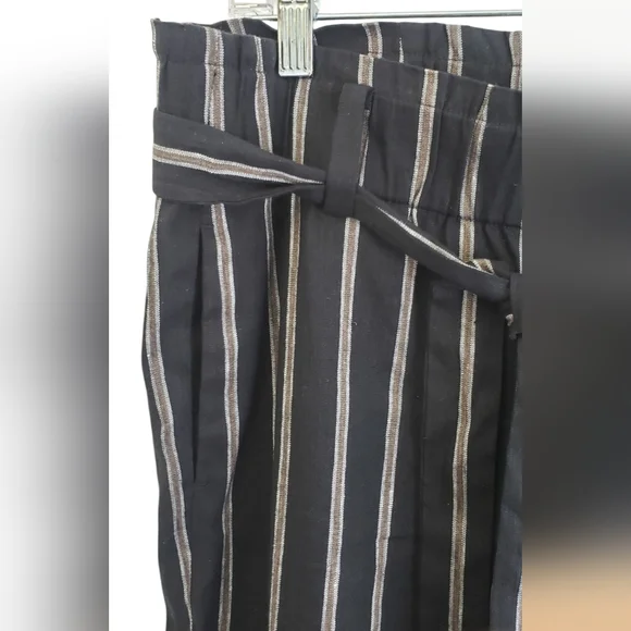 J. Jill Emilie Linen Stretch Paperbag Waist Black Stripe Petite Crop Pants - Picture 4 of 11